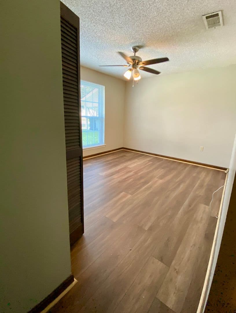 Baton Rouge House: 1331 Knollhaven Dr.