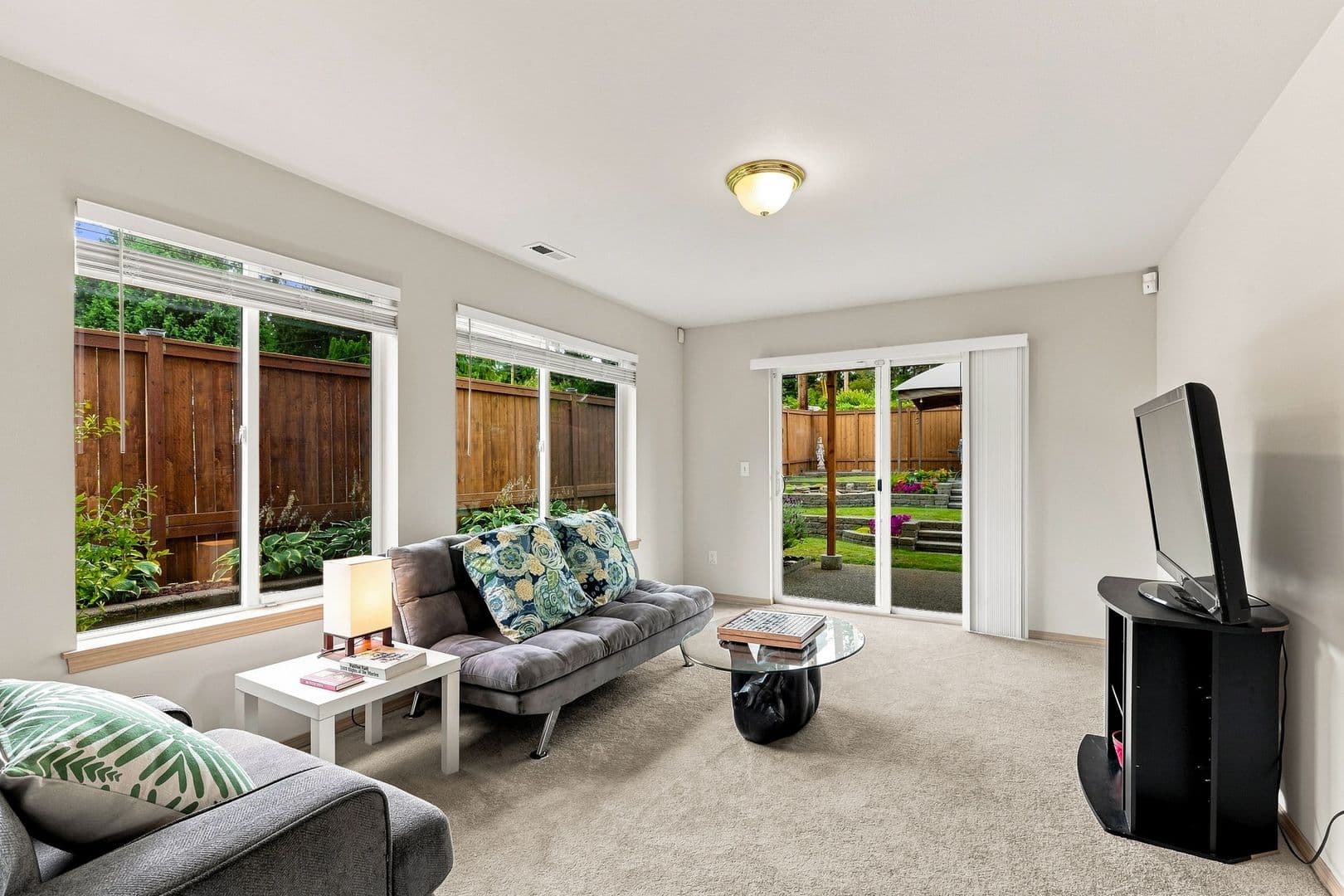Lynnwood House: 714 144th St SW