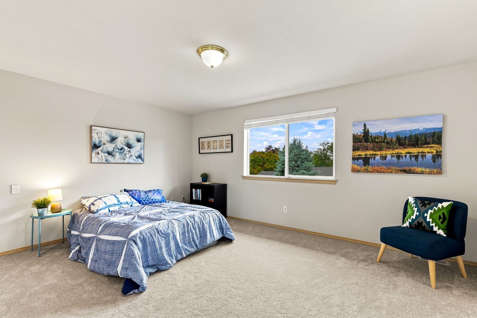 Lynnwood House: 714 144th St SW