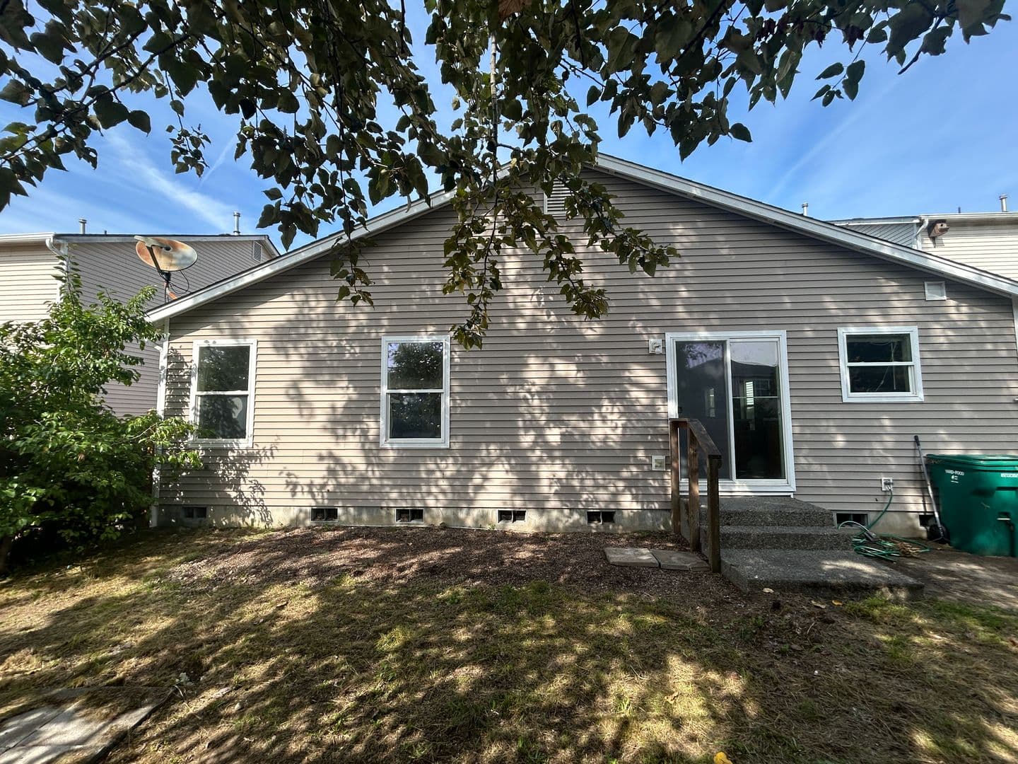 Auburn House: 29656 124th Pl SE