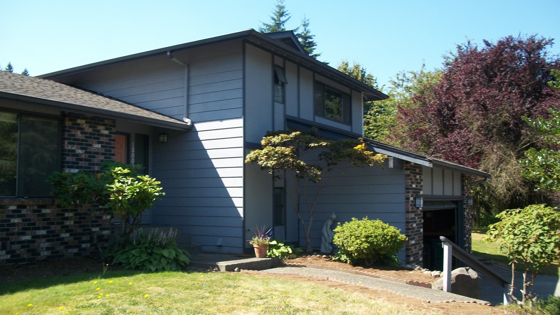 Everett House: 13000 53rd Dr SE