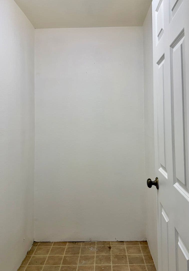 Bellevue Condo: 14580 NE 31st St., Unit G-205