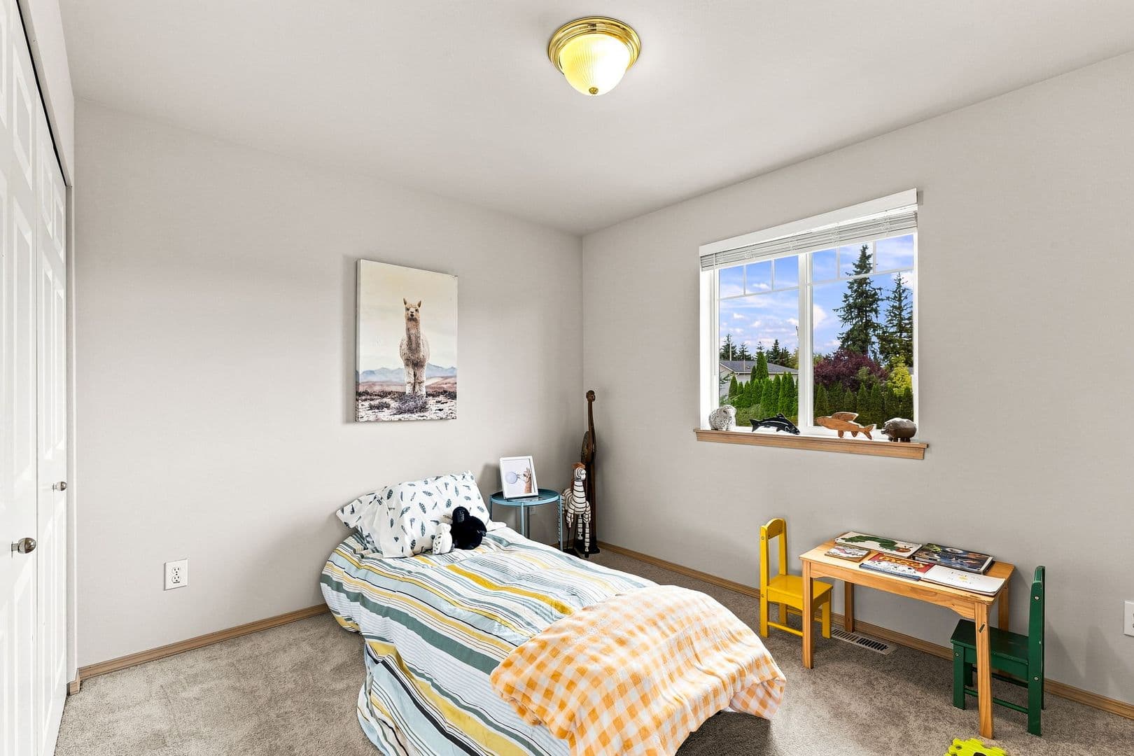 Lynnwood House: 714 144th St SW
