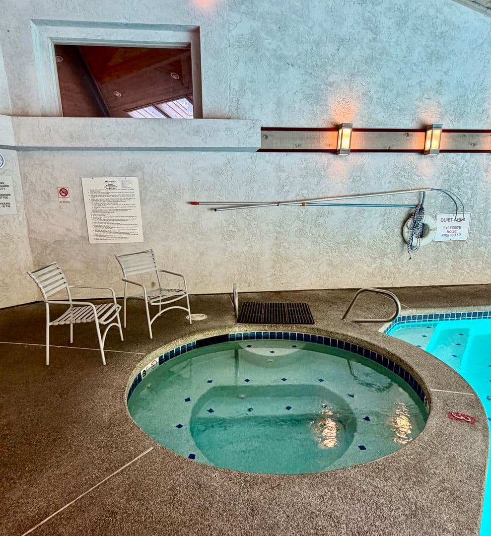 Bellevue Condo: 1276 Bellevue Way NE #4