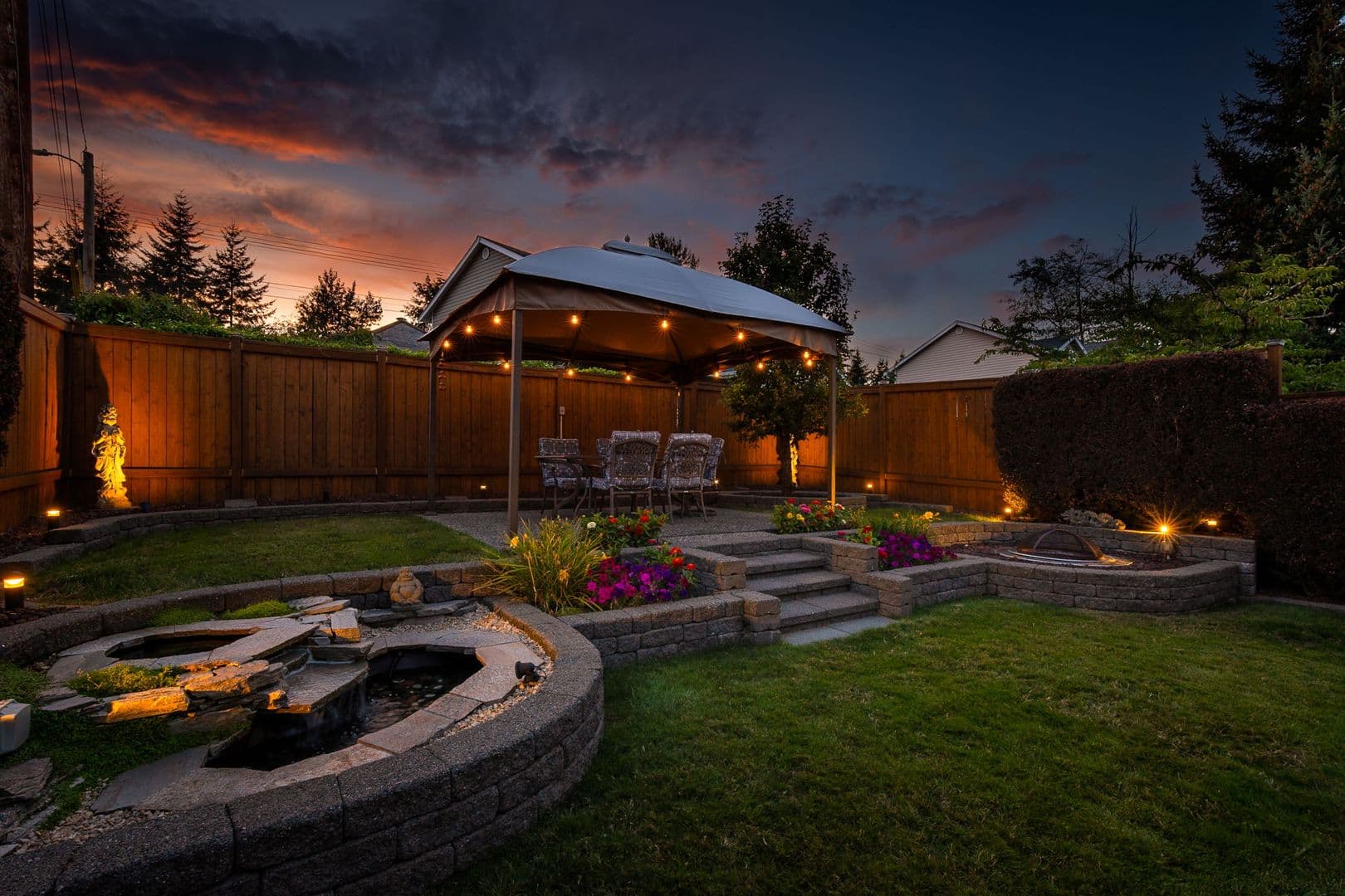 Lynnwood House: 714 144th St SW