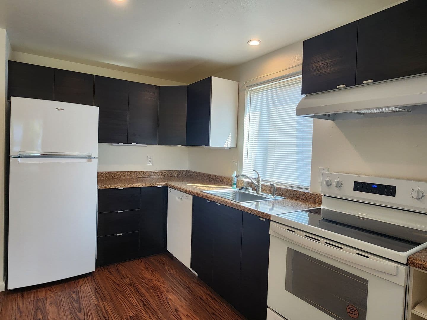 Monroe Townhome: 651 North St, #A