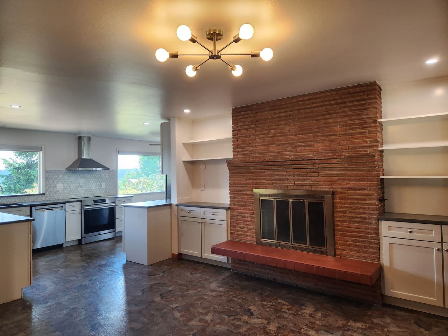 Lake Forest Park House: 16320 34th Ave NE