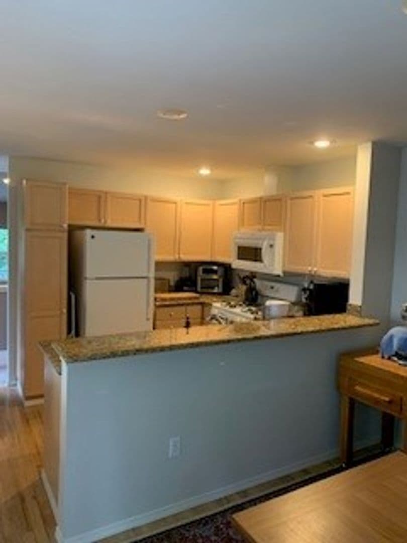Bellevue Condo: 12935 SE 26th Pl, Unit D-3