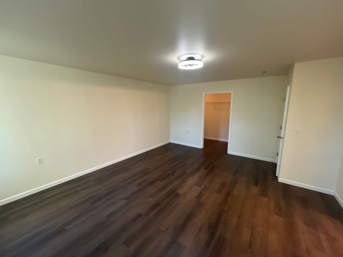 Auburn House: 29656 124th Pl SE