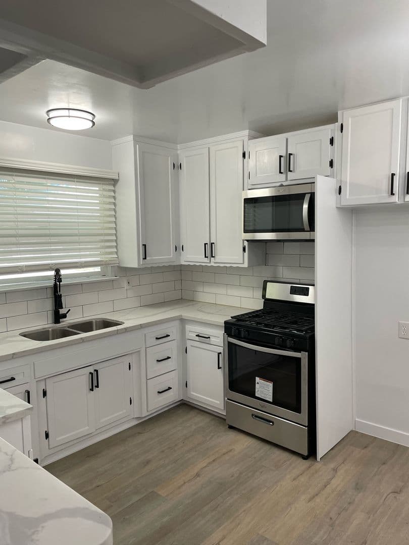 Culver City Apartment: 5317 Kinston Ave