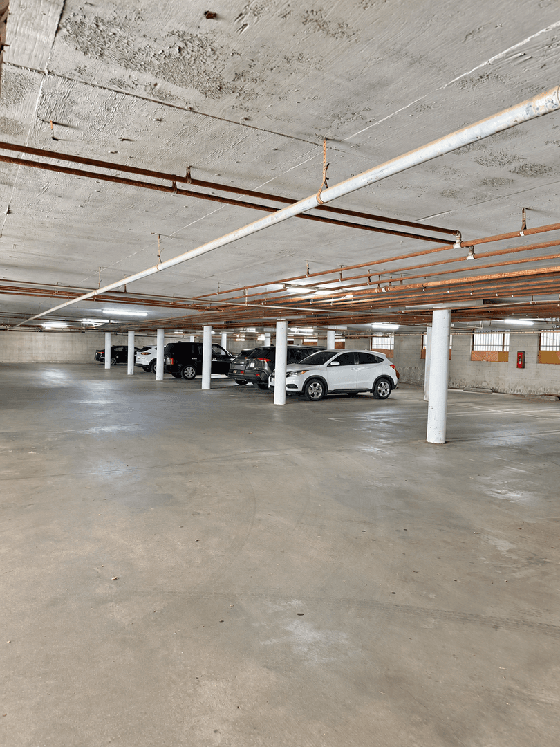 West Hills Apartment: 23901 Los Rosas