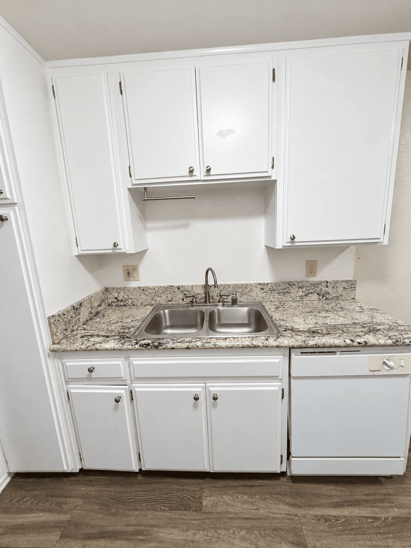 West Hills Apartment: 8485 Valley Circle Blvd