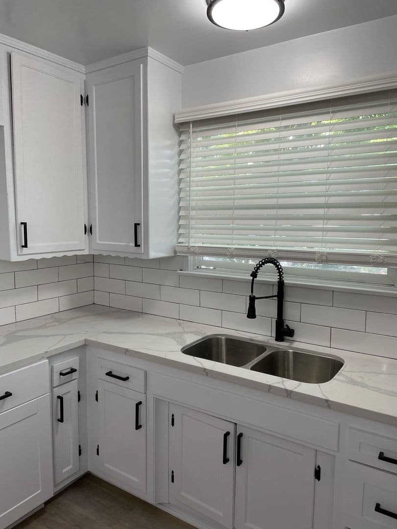 Culver City Apartment: 5317 Kinston Ave
