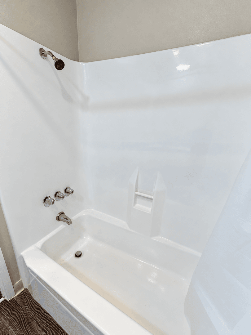 West Hills Apartment: 23901 Los Rosas