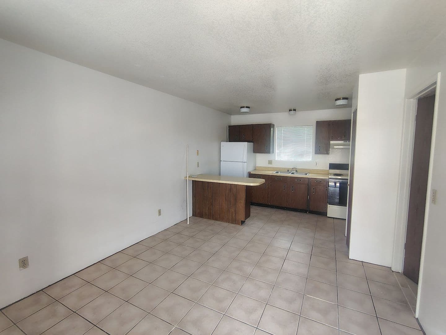 Tucson Apartment: 3520 E. 2nd Street #13