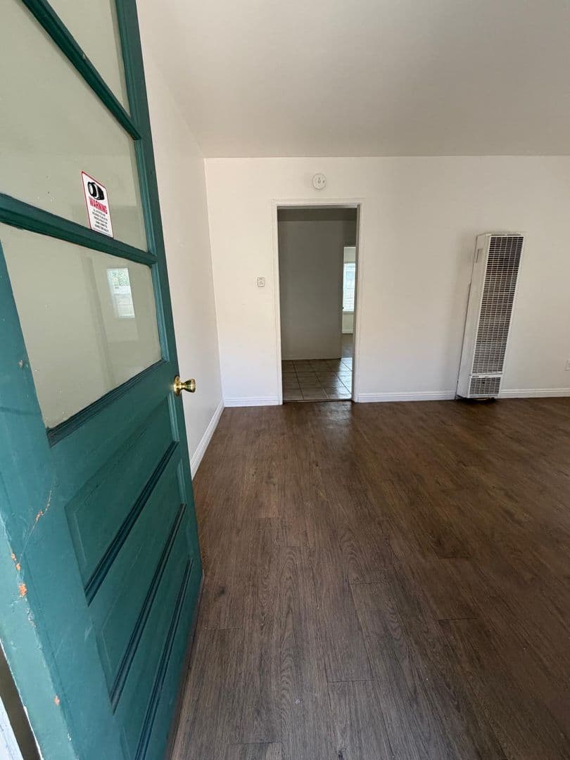 Anaheim Apartment: 313 S Lemon St