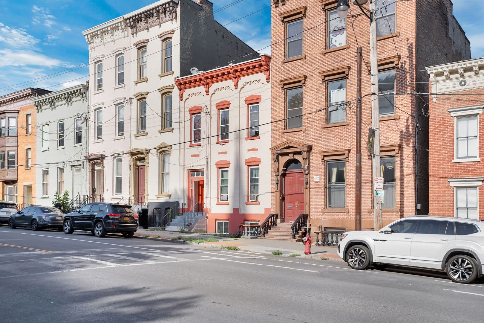 Albany Apartment: 55 Ten Broeck St