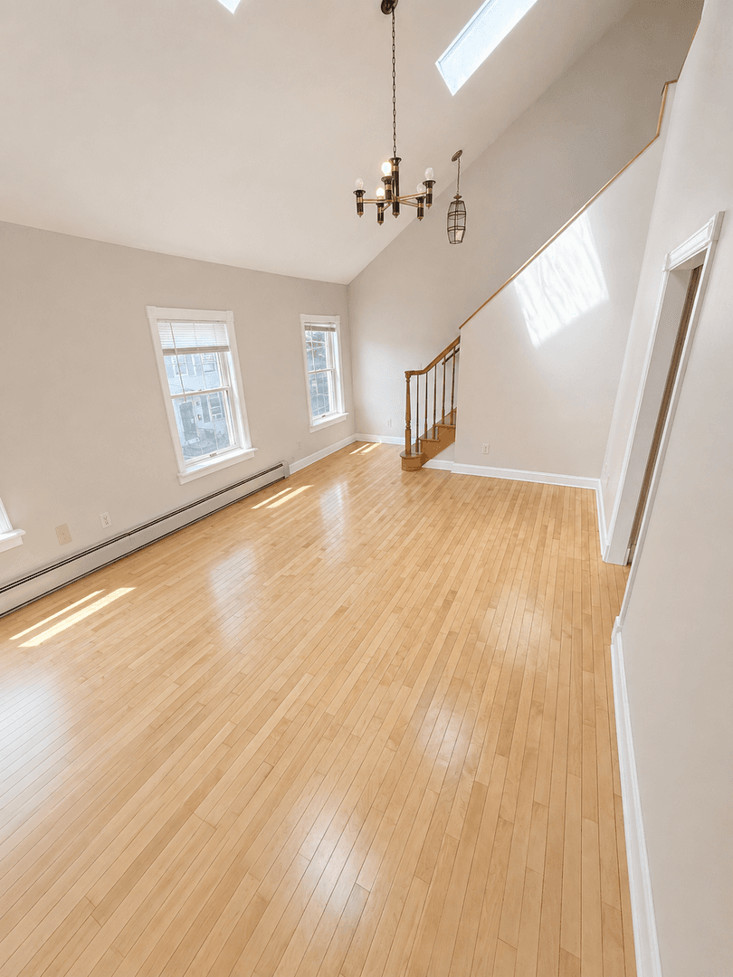 Albany Apartment: 139 Jefferson St