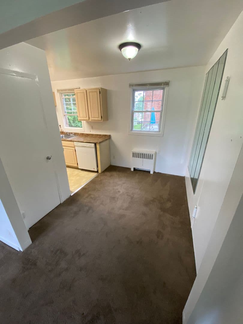 Amsterdam Apartment: 108 Northampton Road