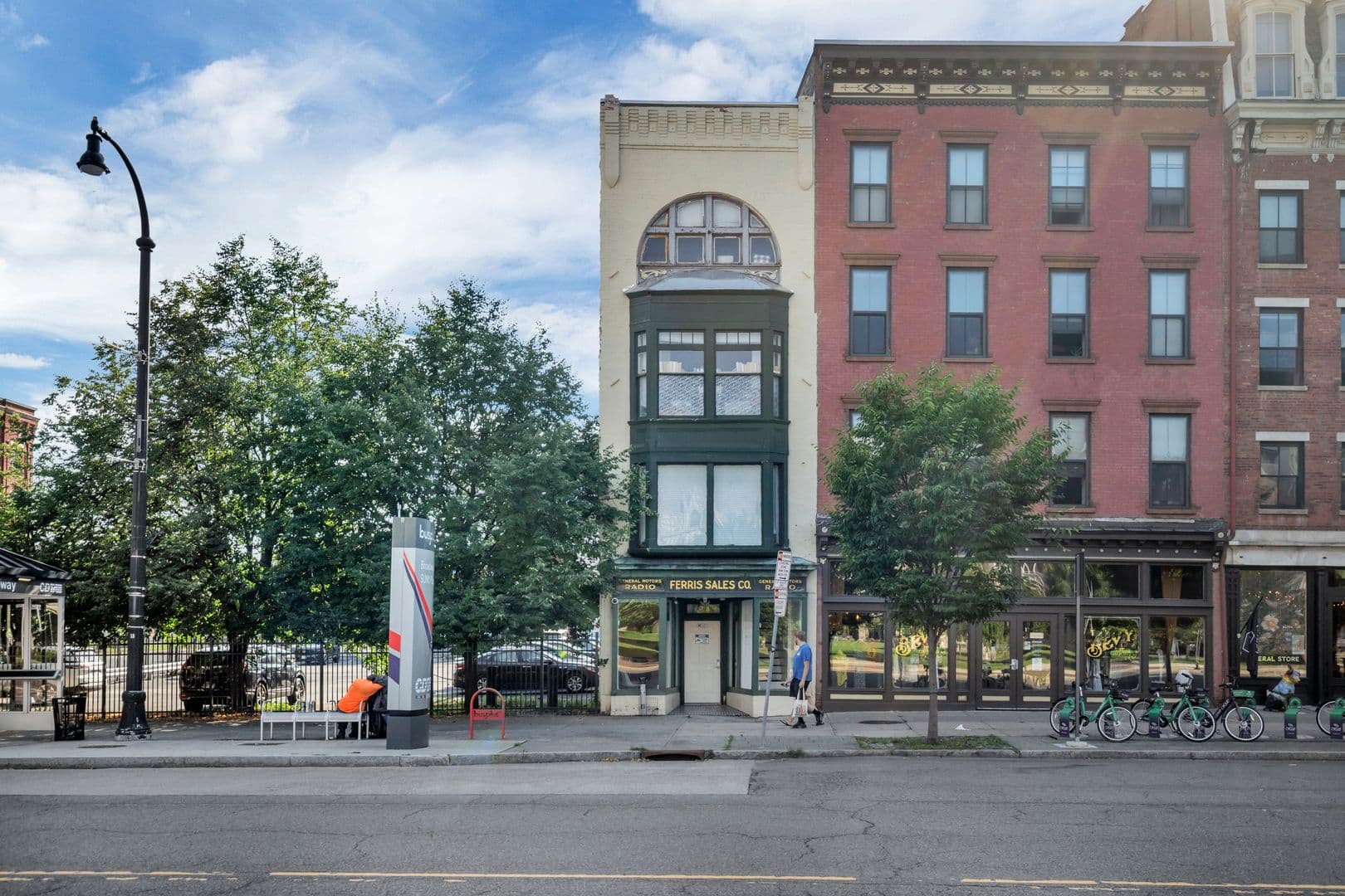 Albany Apartment: 402 Broadway