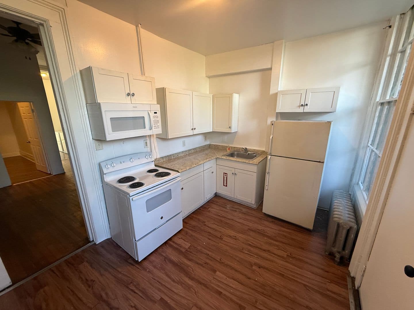 Albany Apartment: 55 Ten Broeck St