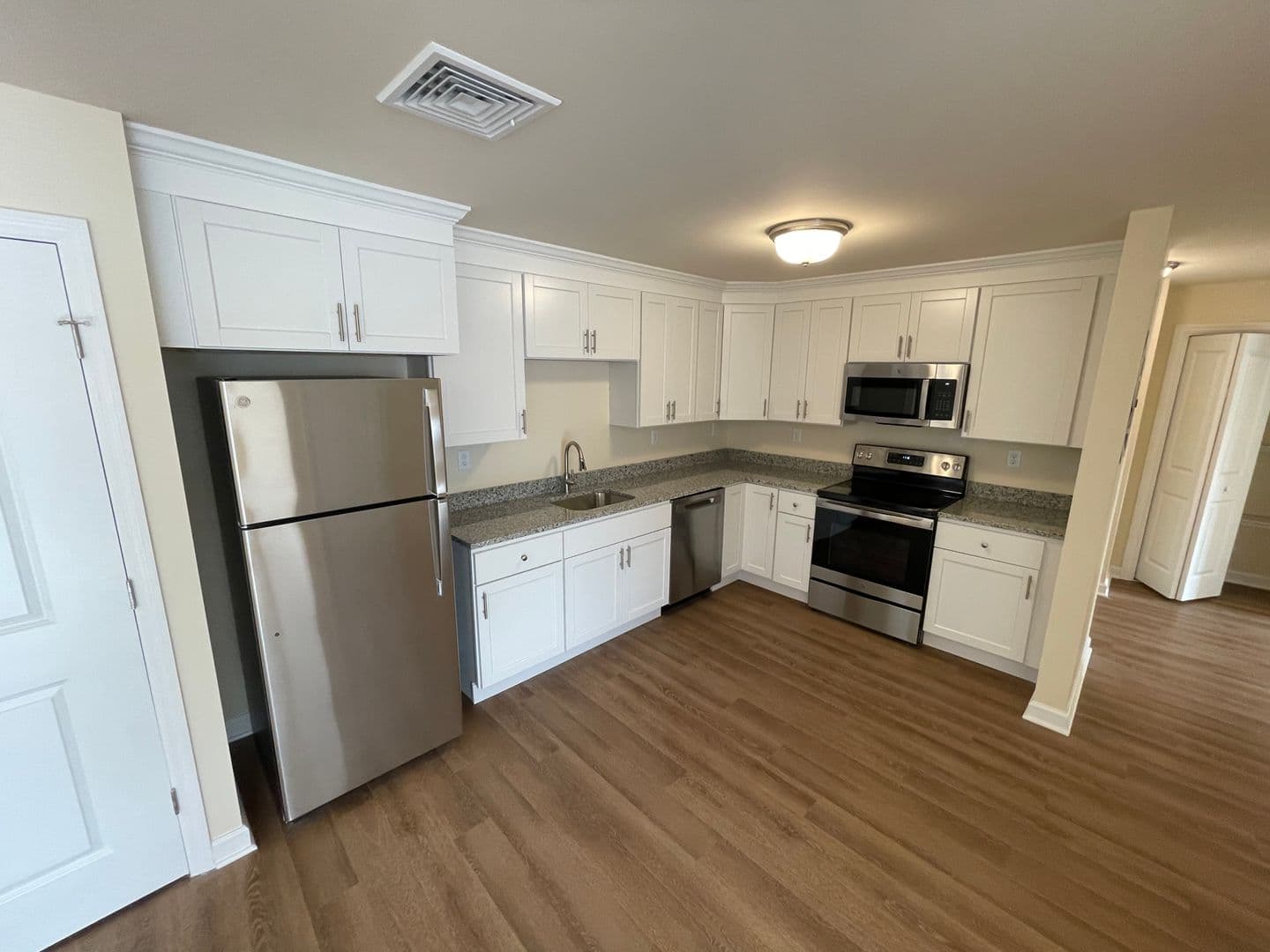 Schenectady Apartment: 540 Northend Drive