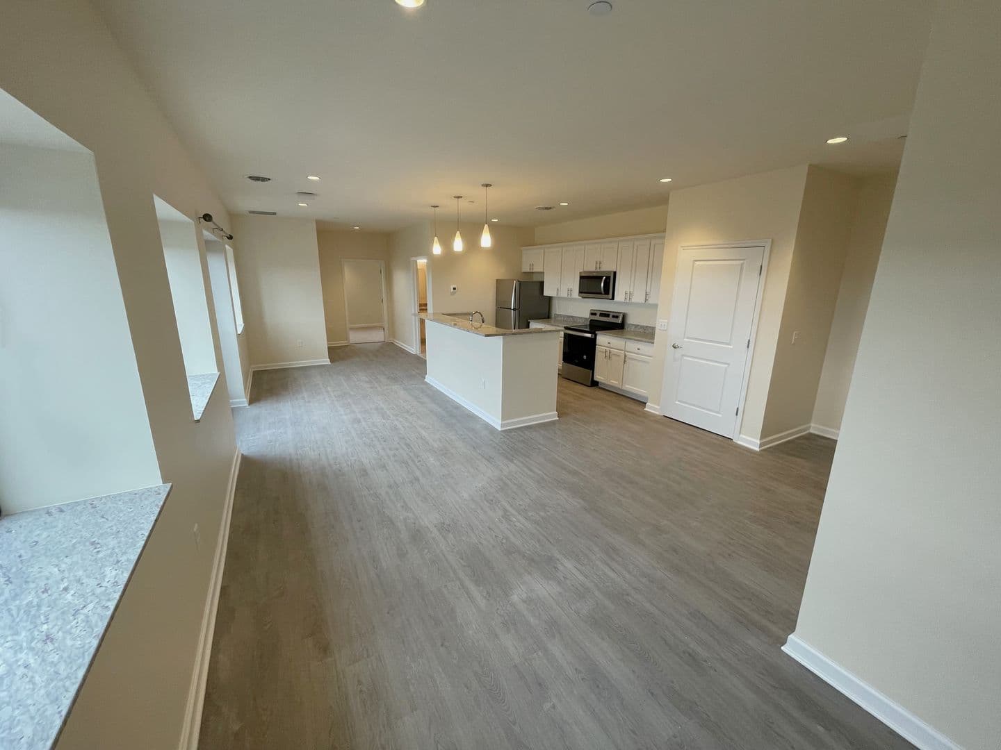 Schenectady Apartment: 192 Erie Blvd