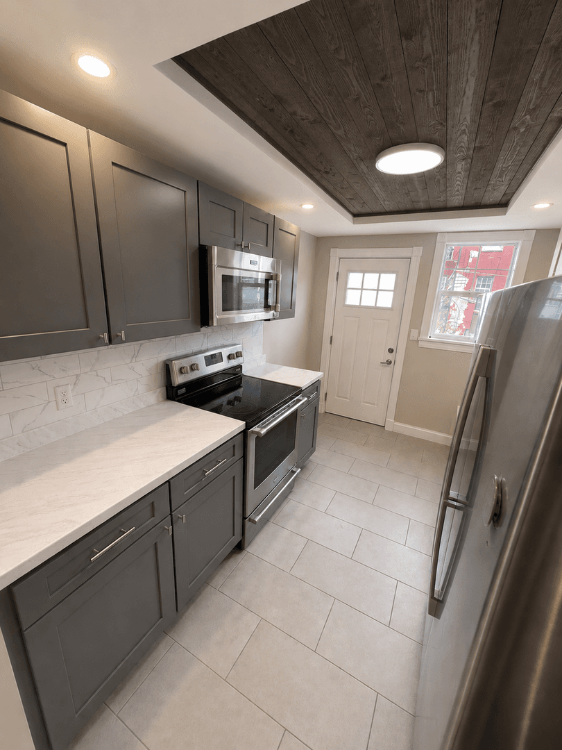 Albany Apartment: 139 Jefferson St