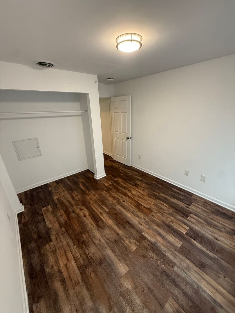 Albany Apartment: 402 Broadway