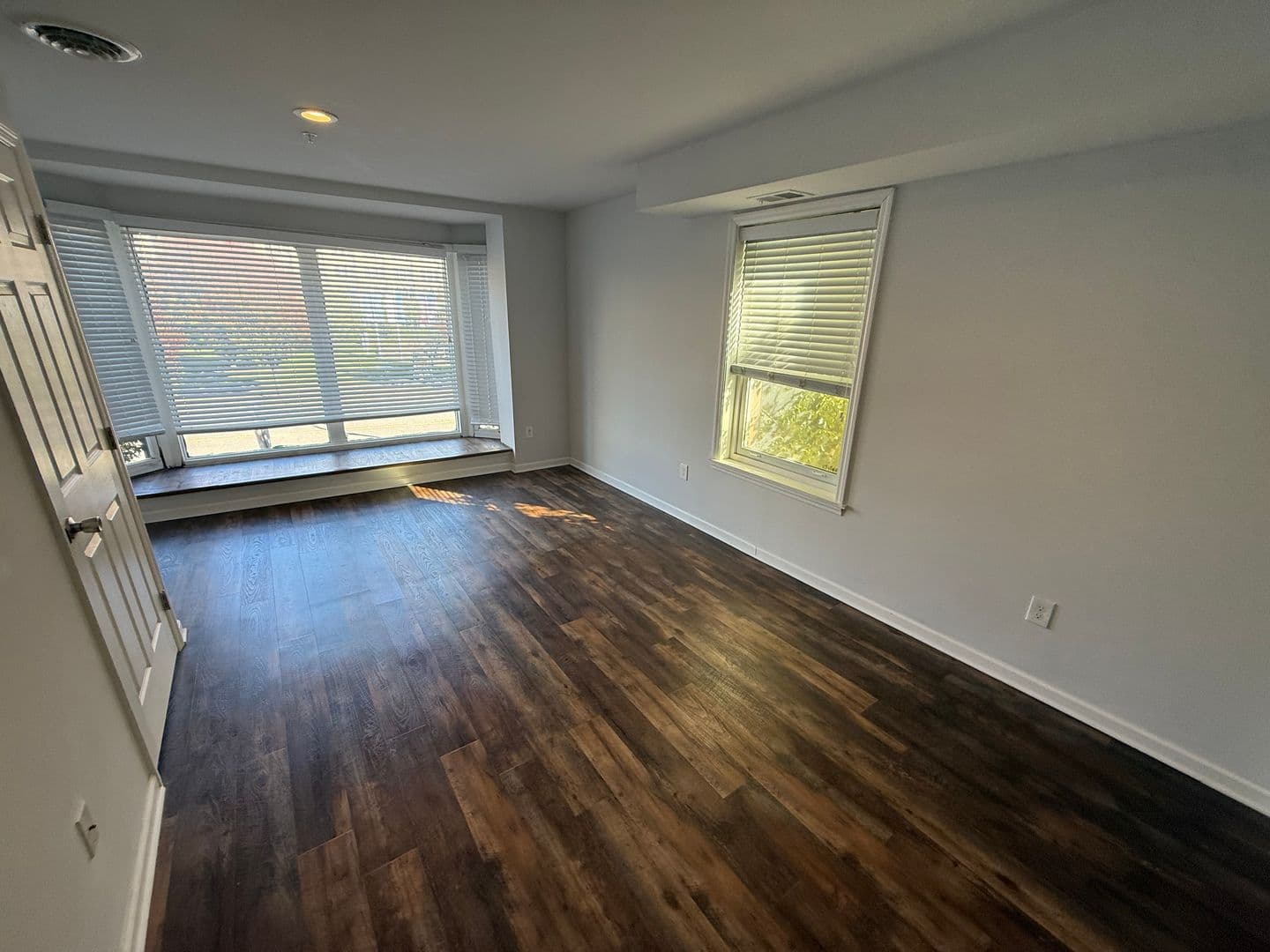 Albany Apartment: 402 Broadway