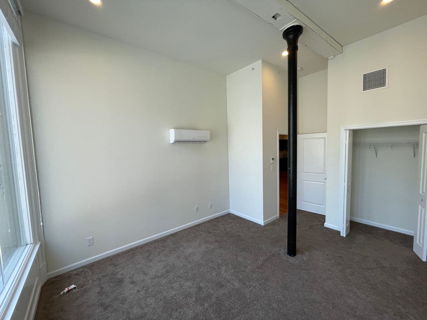 Albany Apartment: 99 Pine Street