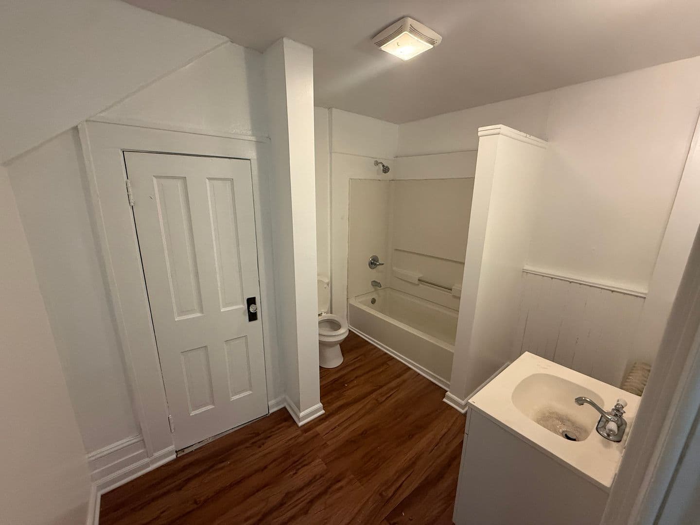 Albany Apartment: 55 Ten Broeck St