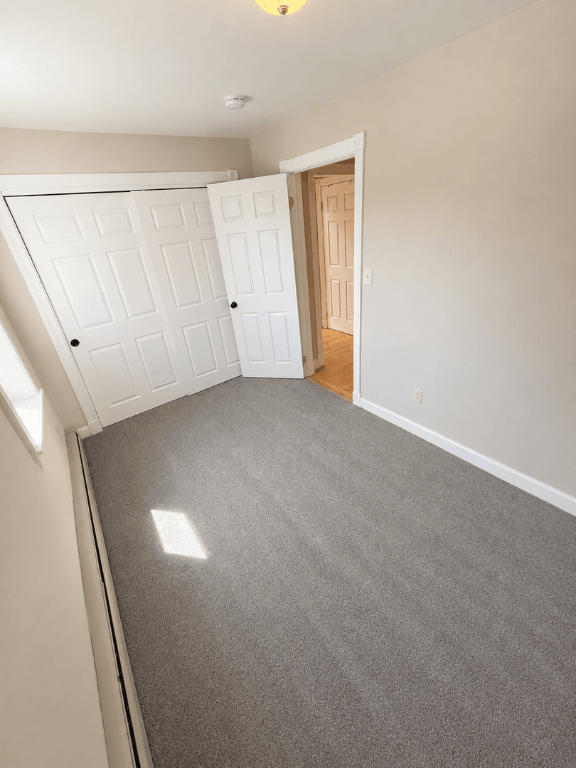 Albany Apartment: 139 Jefferson St