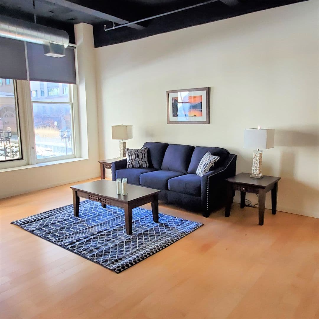Rochester Apartment: 49 Stone Street