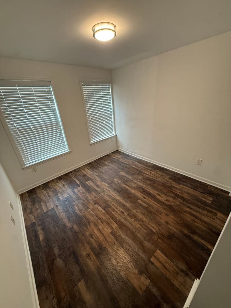 Albany Apartment: 402 Broadway