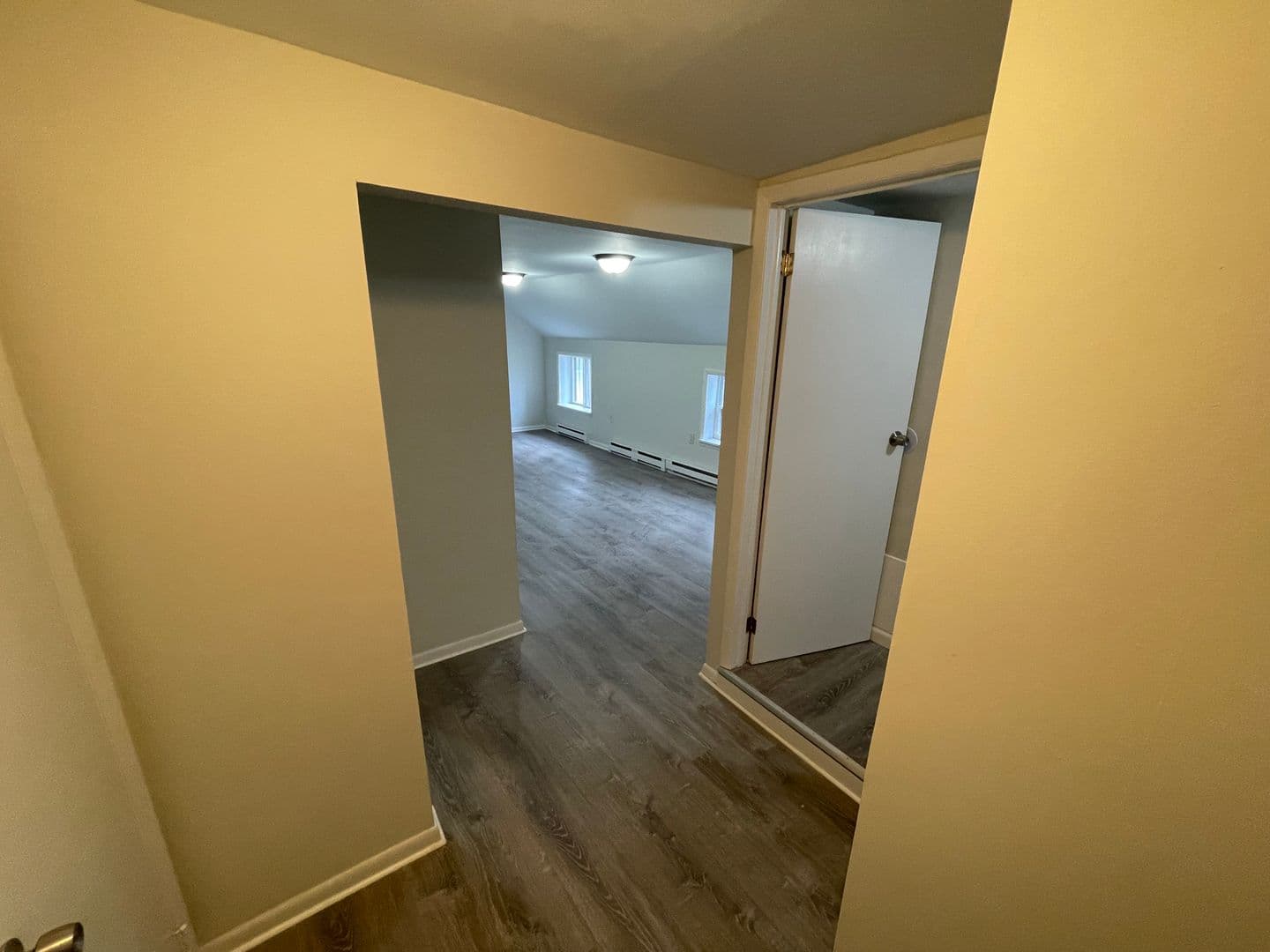Duanesburg Apartment: 1810-1812 Duanesburg Rd