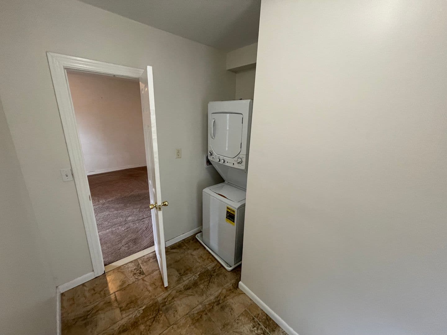 Schenectady Apartment: 1516 Union Street