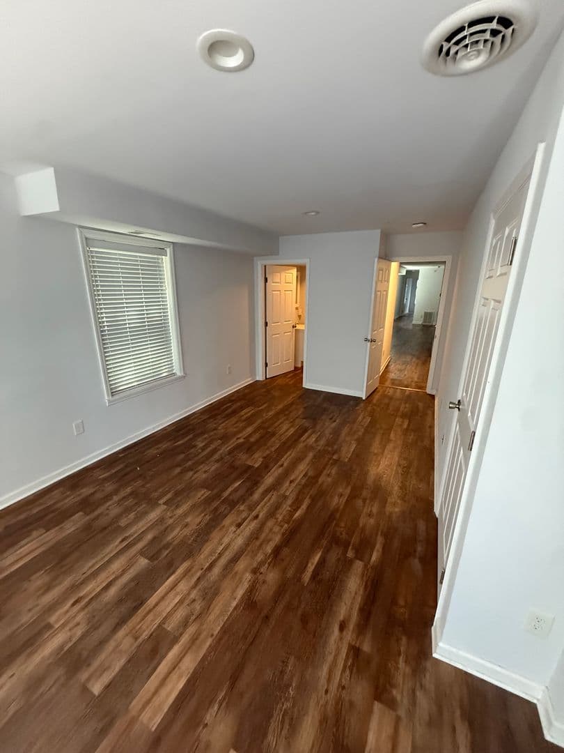 Albany Apartment: 402 Broadway