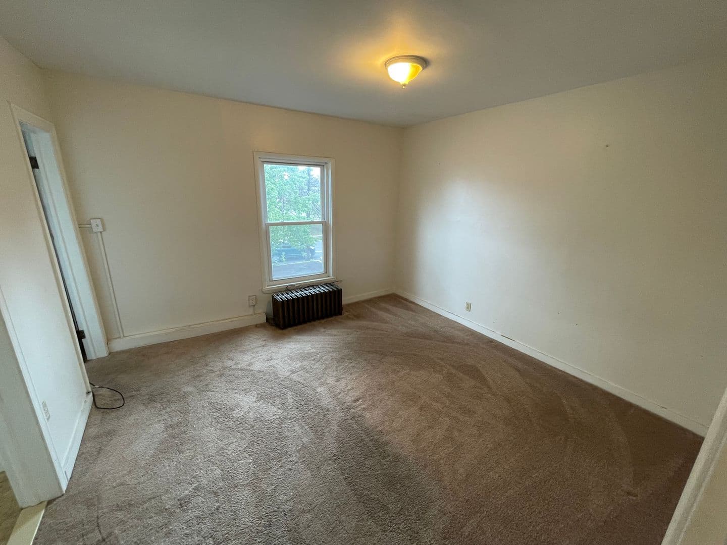 Schenectady Apartment: 1516 Union Street
