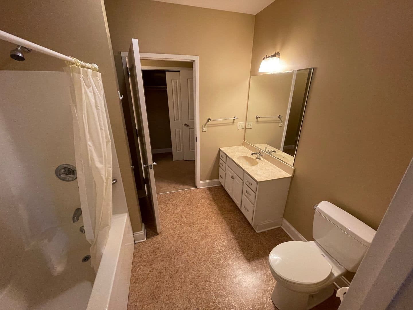 Gloversville Apartment: 11 Fremont Street