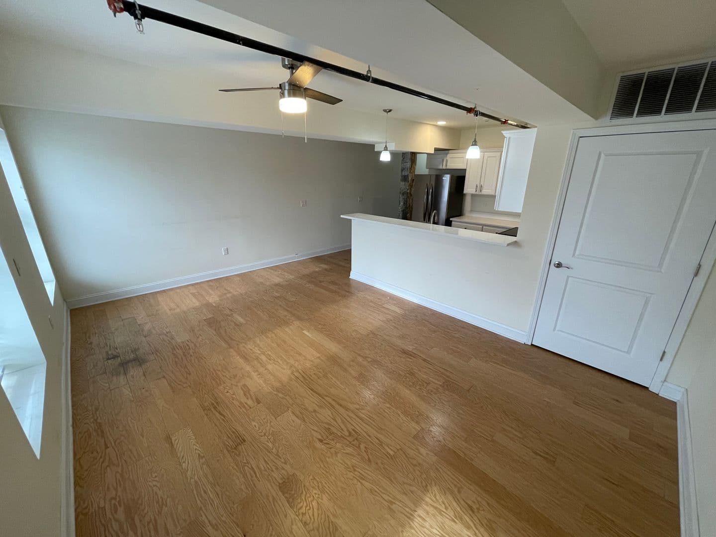 Albany Apartment: 883 Broadway