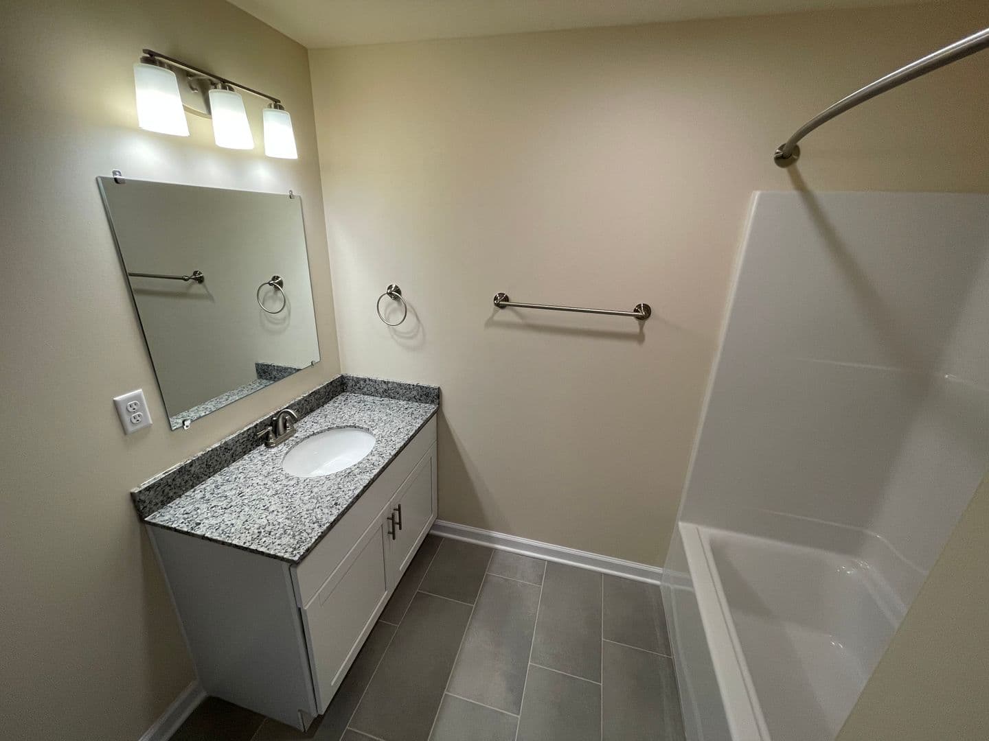 Schenectady Apartment: 540 Northend Drive
