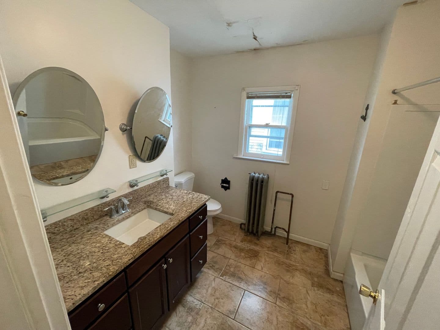 Schenectady Apartment: 1516 Union Street