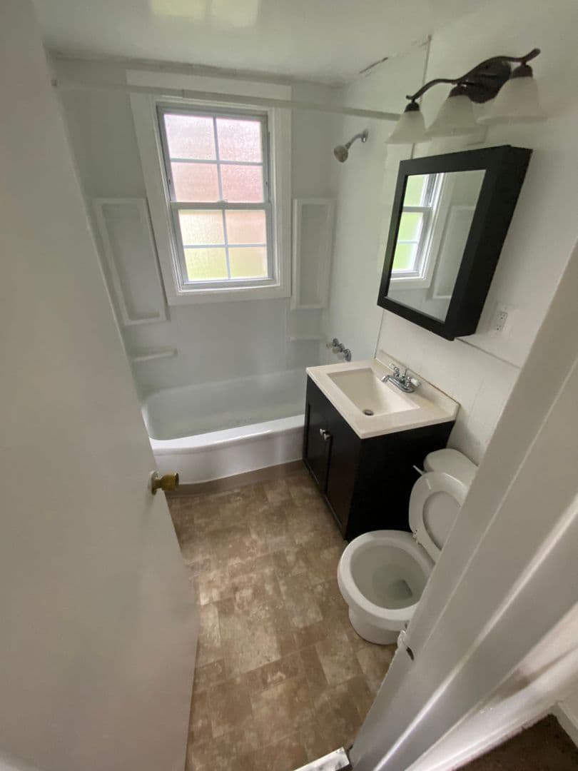 Amsterdam Apartment: 108 Northampton Road