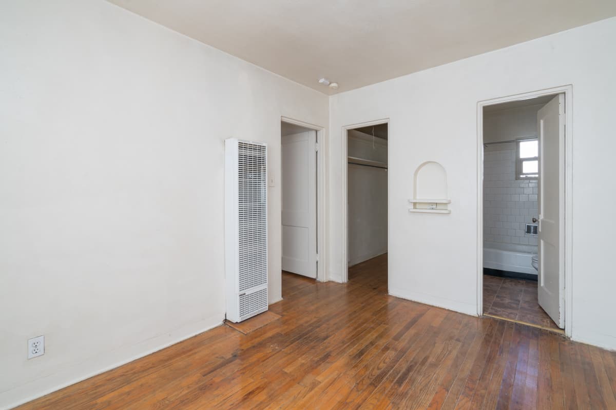 Albuquerque Apartment: 1217-1223  Dr Martin Luther King Jr Ave NE