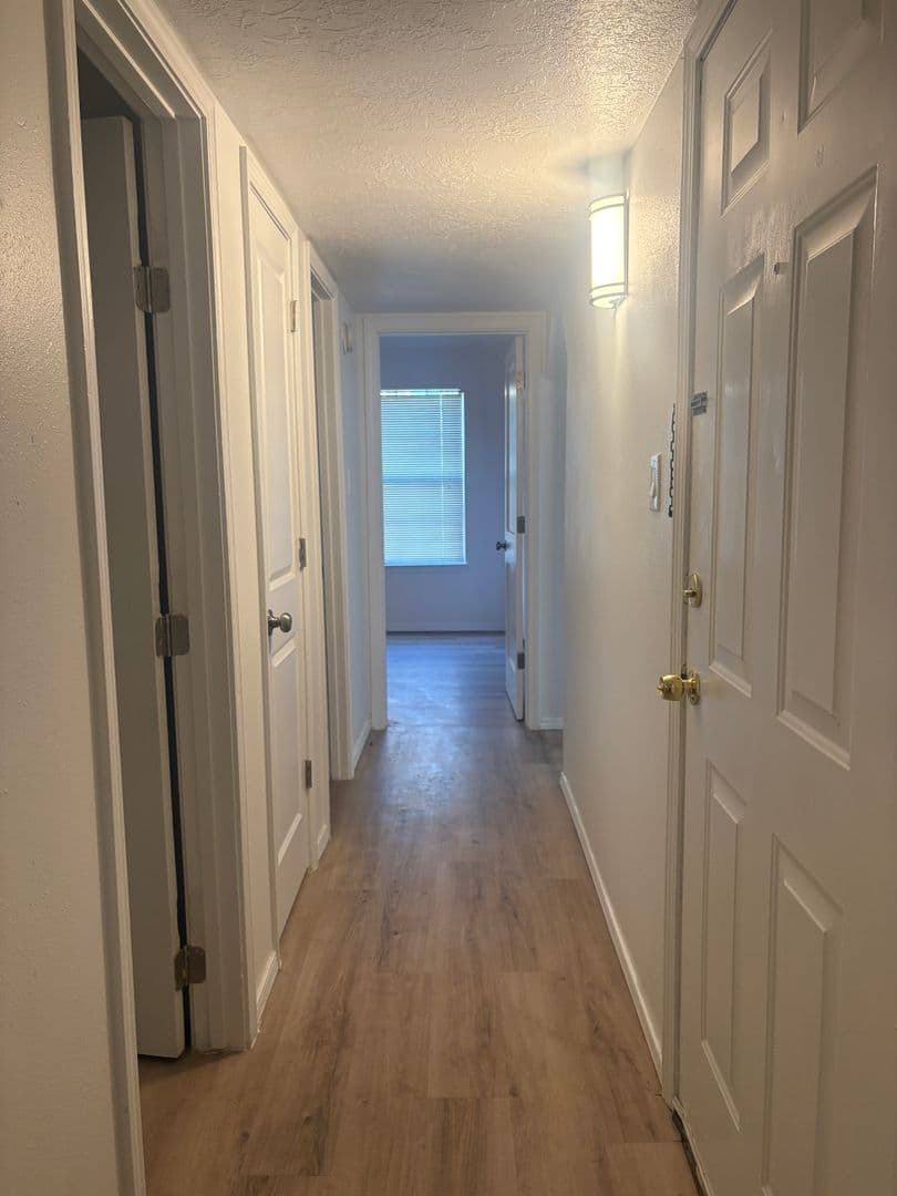Albuquerque Apartment: 816 Coal Avenue SW