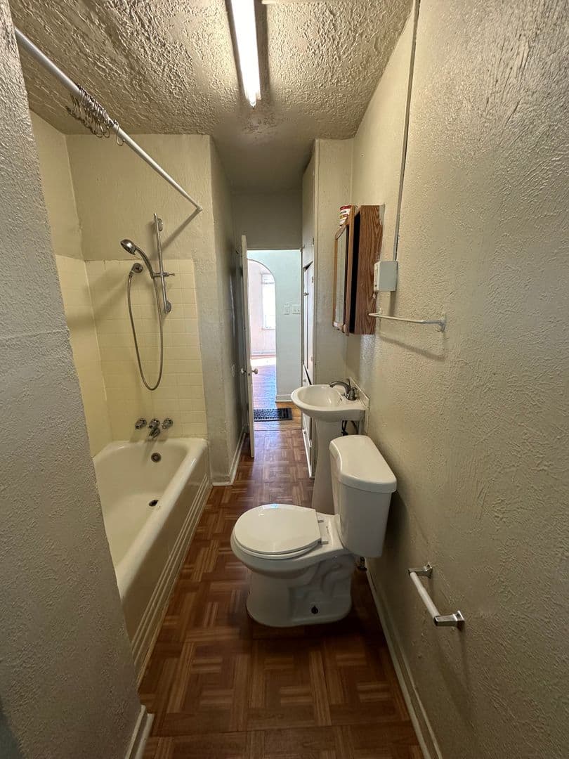 Albuquerque Apartment: Stanford/Silver