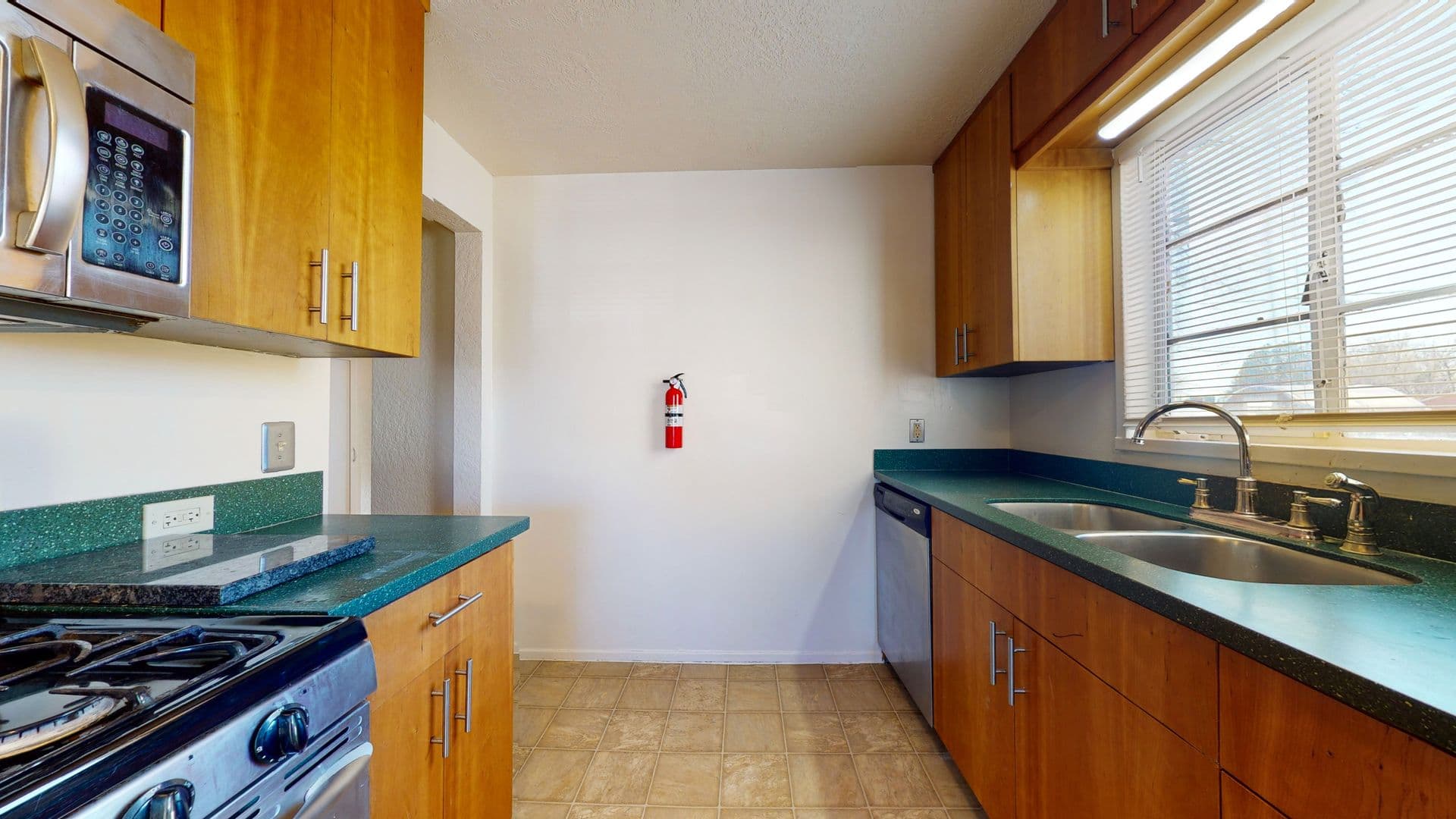 ALBUQUERQUE House: 6112 Zimmerman Avenue NE