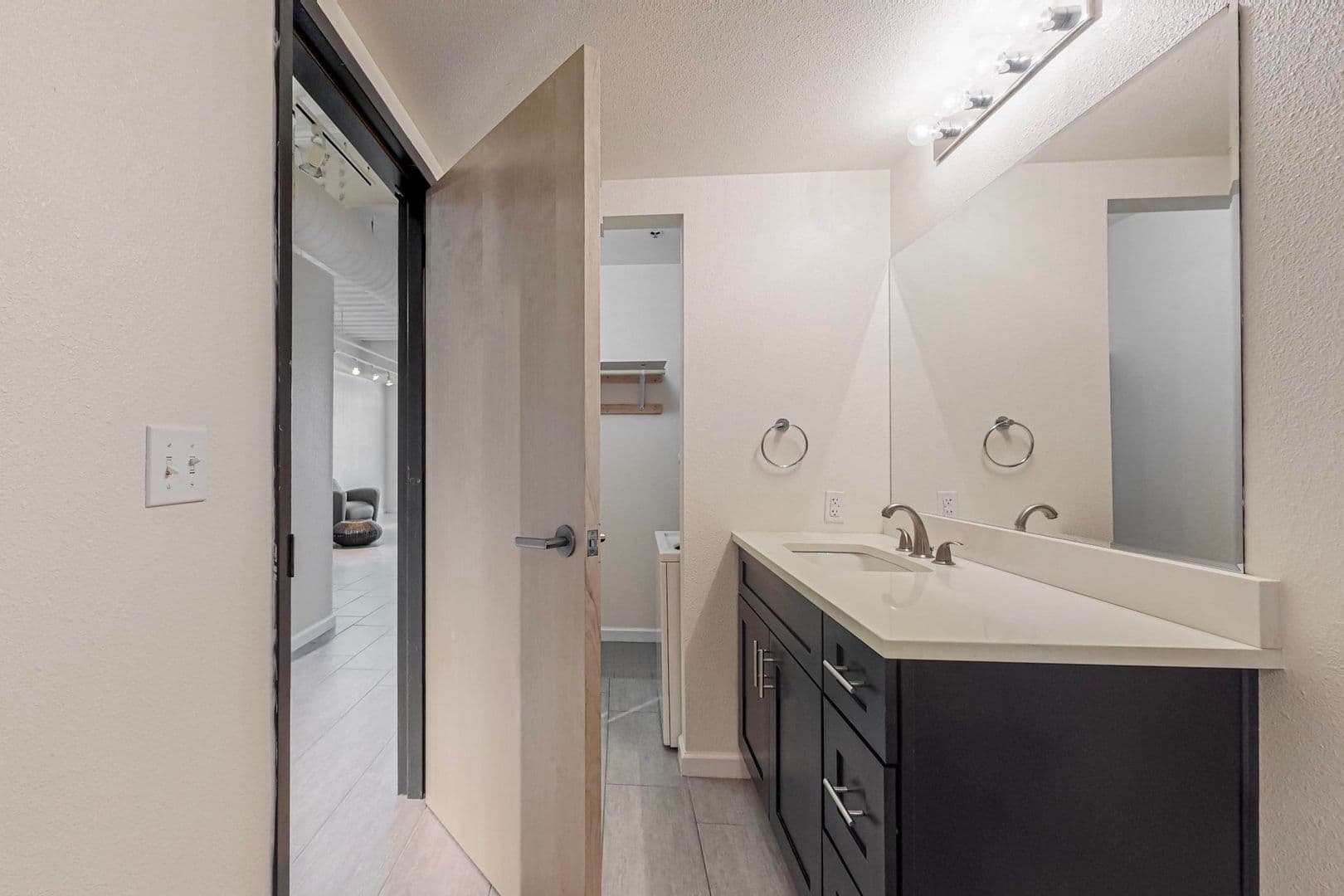 Albuquerque House: 524 Central Avenue SW Unit 507