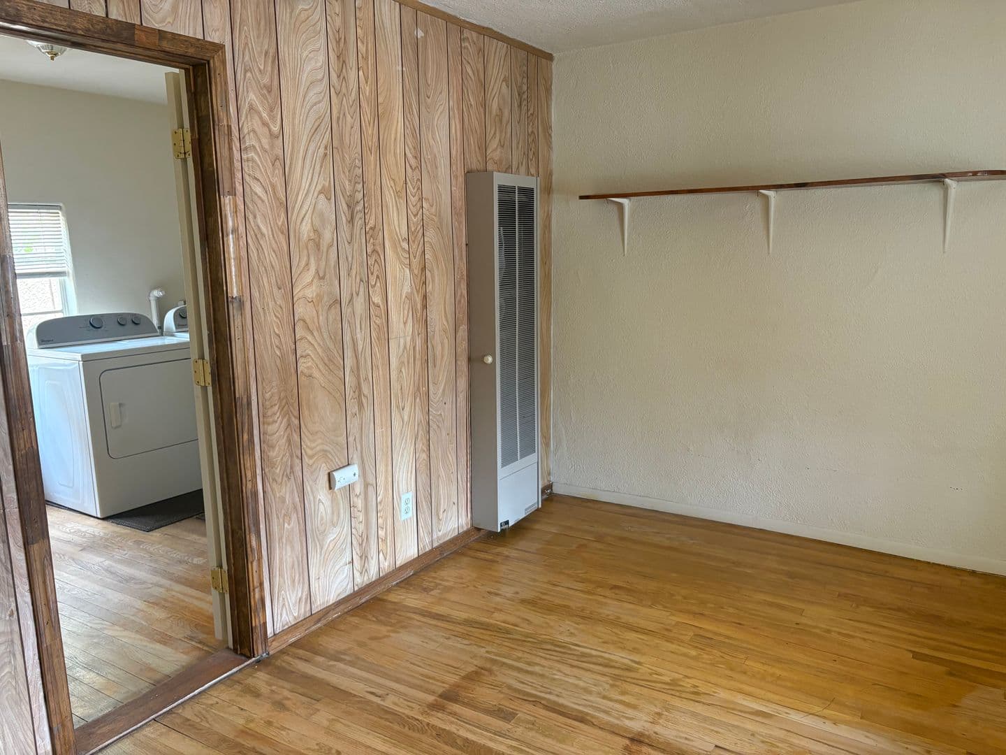 Albuquerque Apartment: 223 Solano Dr NE